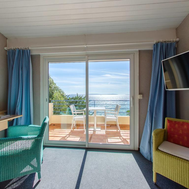 Grand Hotel Moriaz Le Lavandou Buitenkant foto