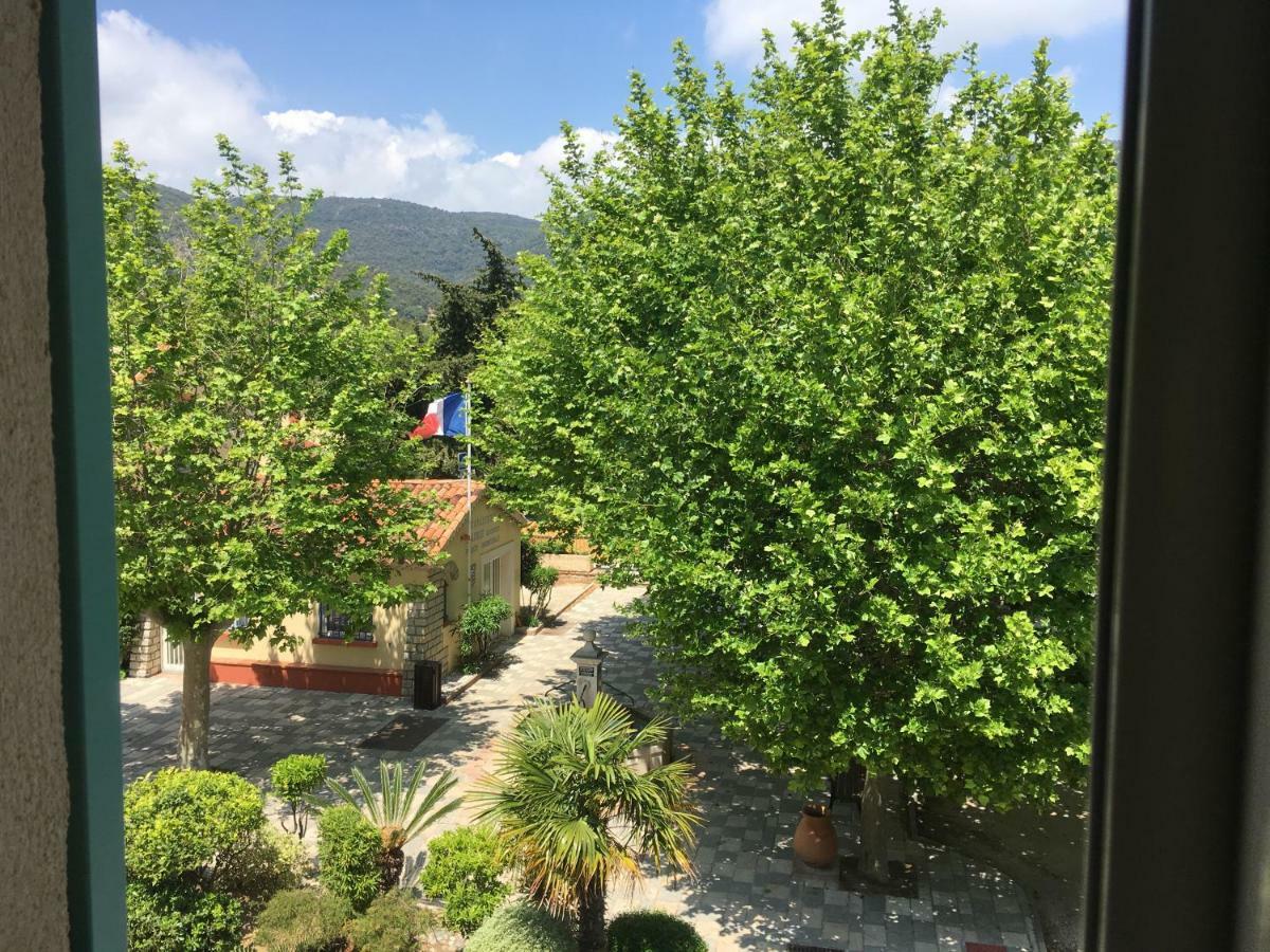 Grand Hotel Moriaz Le Lavandou Buitenkant foto